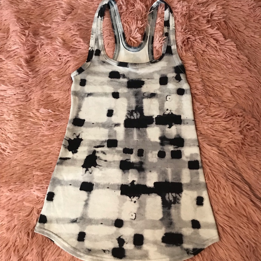 Great conditions Lululemon tank top.
